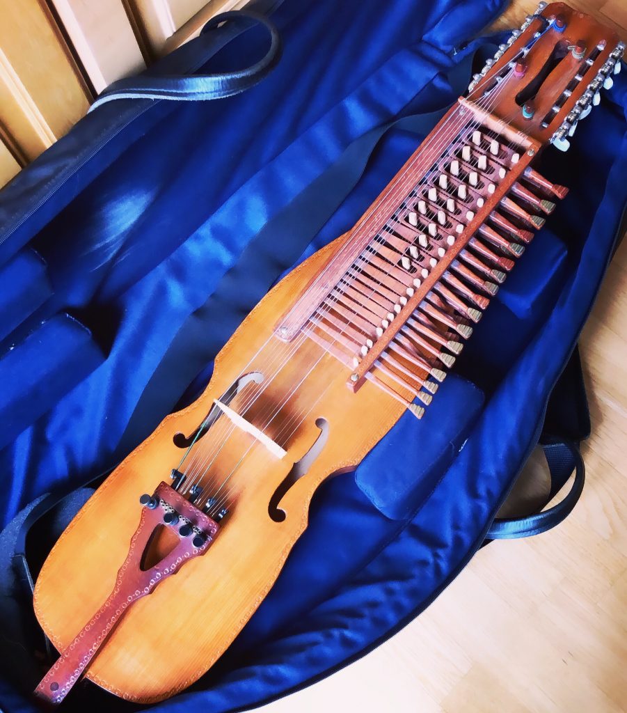 Nyckelharpa - Amoll.net